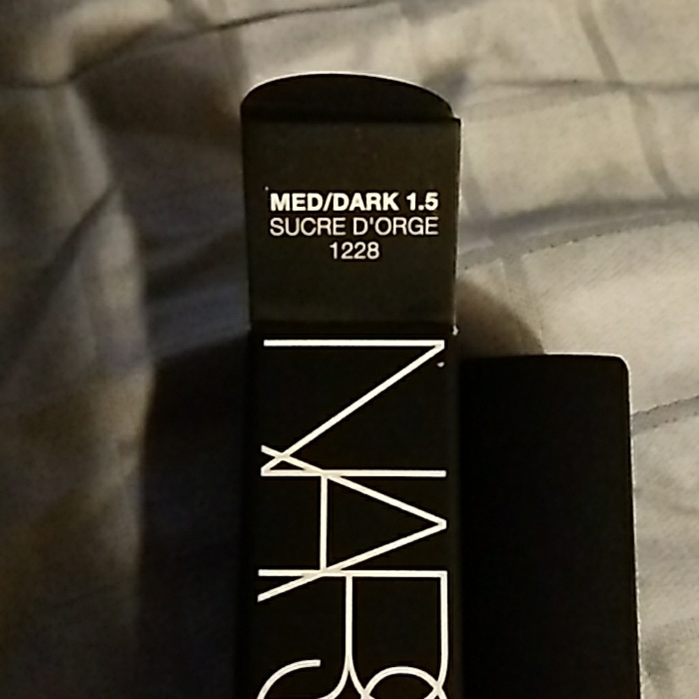 NARS RADIANT CREAMY CONCEALER - Picture 2 of 2